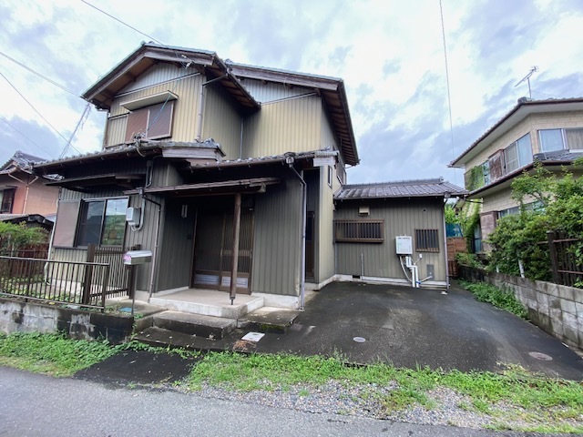1990s house, 8-min walk to station, Gifu