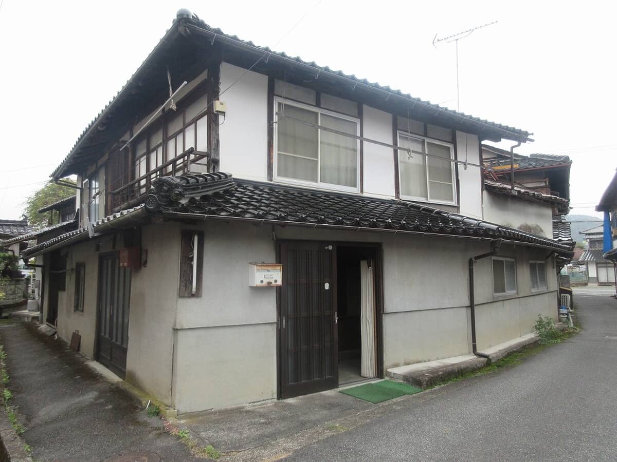 Wood house, 11-min walk to station, Hiroshima