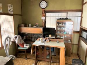 1960s wood house, 1-min walk to station, Shimane