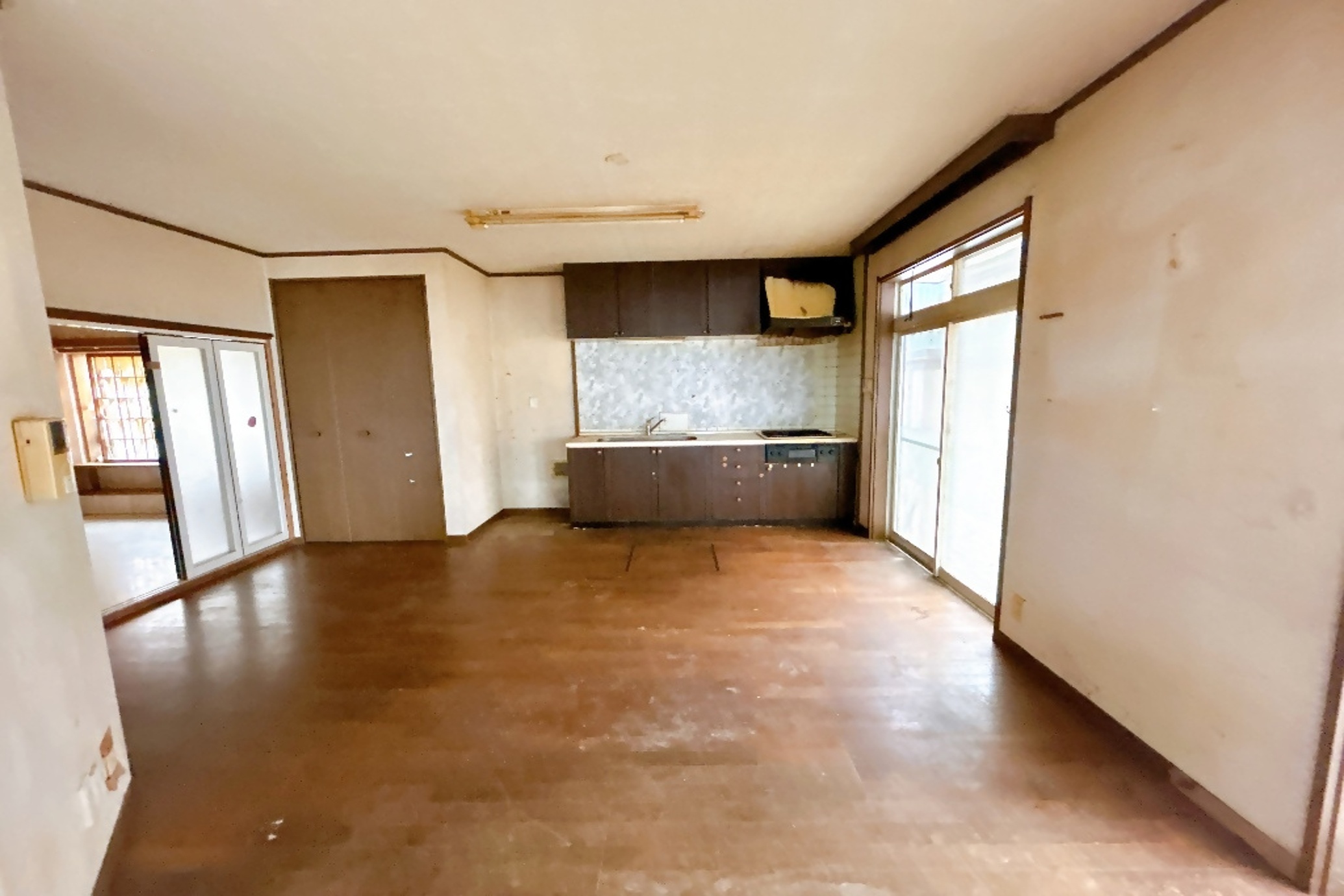 1990s wood house, 16-min walk to station, Fukui