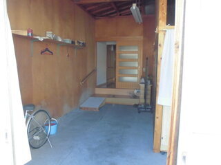 1980s wood house, 18-min walk to station, Niigata
