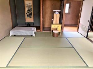 1930s wood house, 16-min walk to station, Shimane