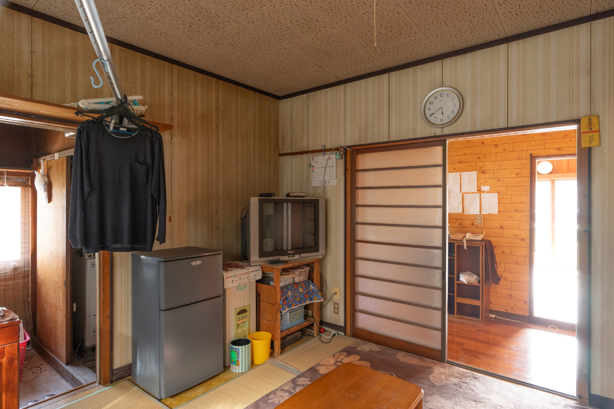 1970s wood house, 2-min walk to station, Yamagata