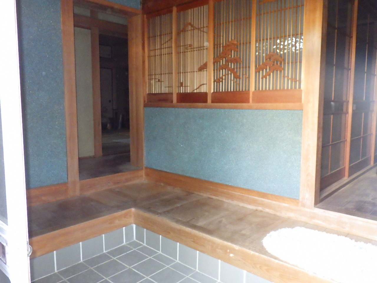1980s wood house in Kochi