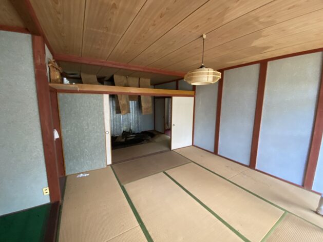 Wood house in Ehime