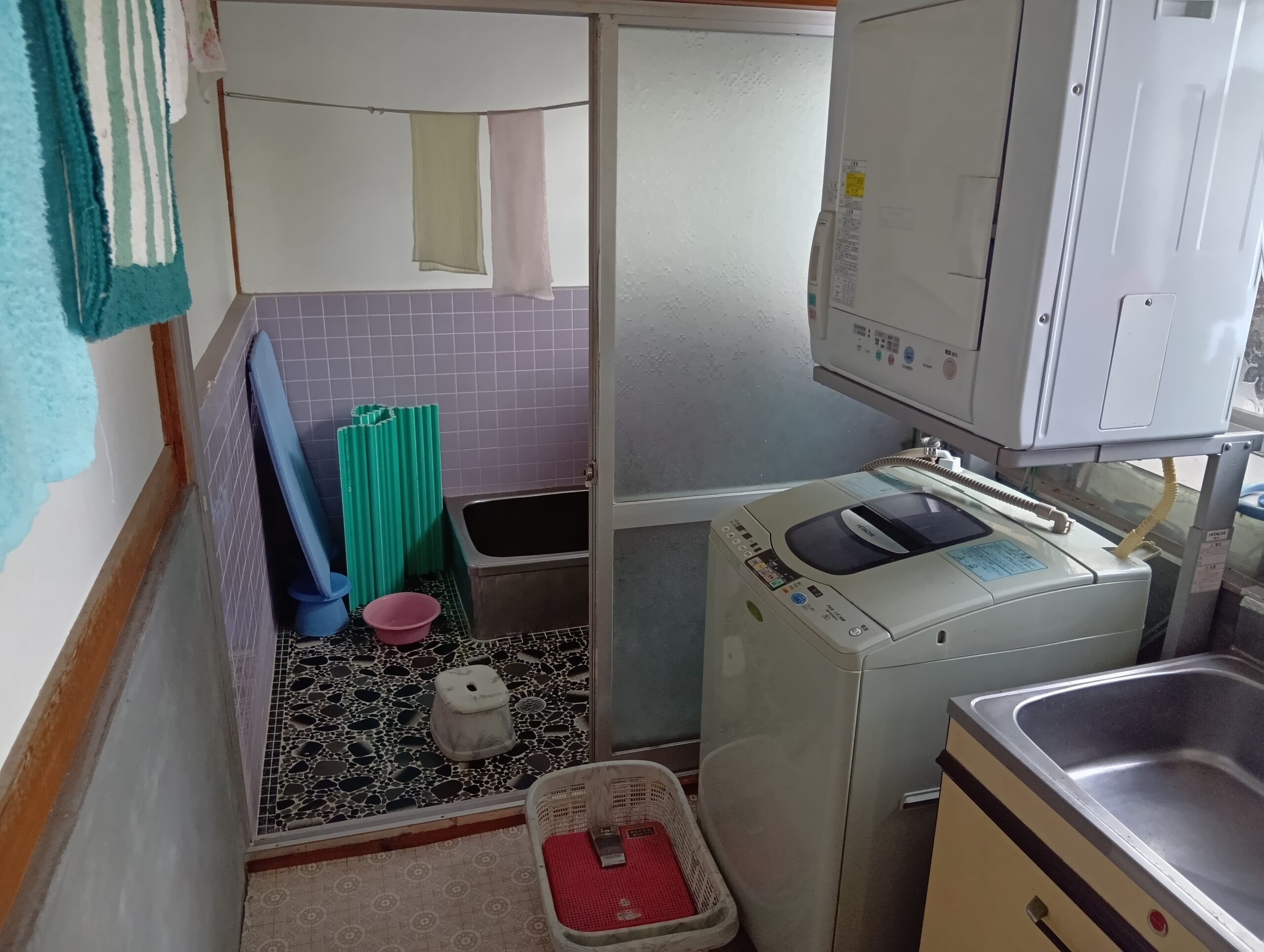 Karakunizawa: Peaceful single-story house with garden, ideal for small families