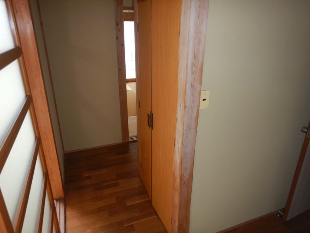1970s wood house in Ehime