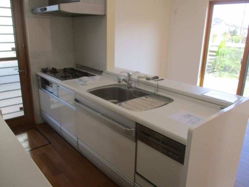 2000s wood house in Mie