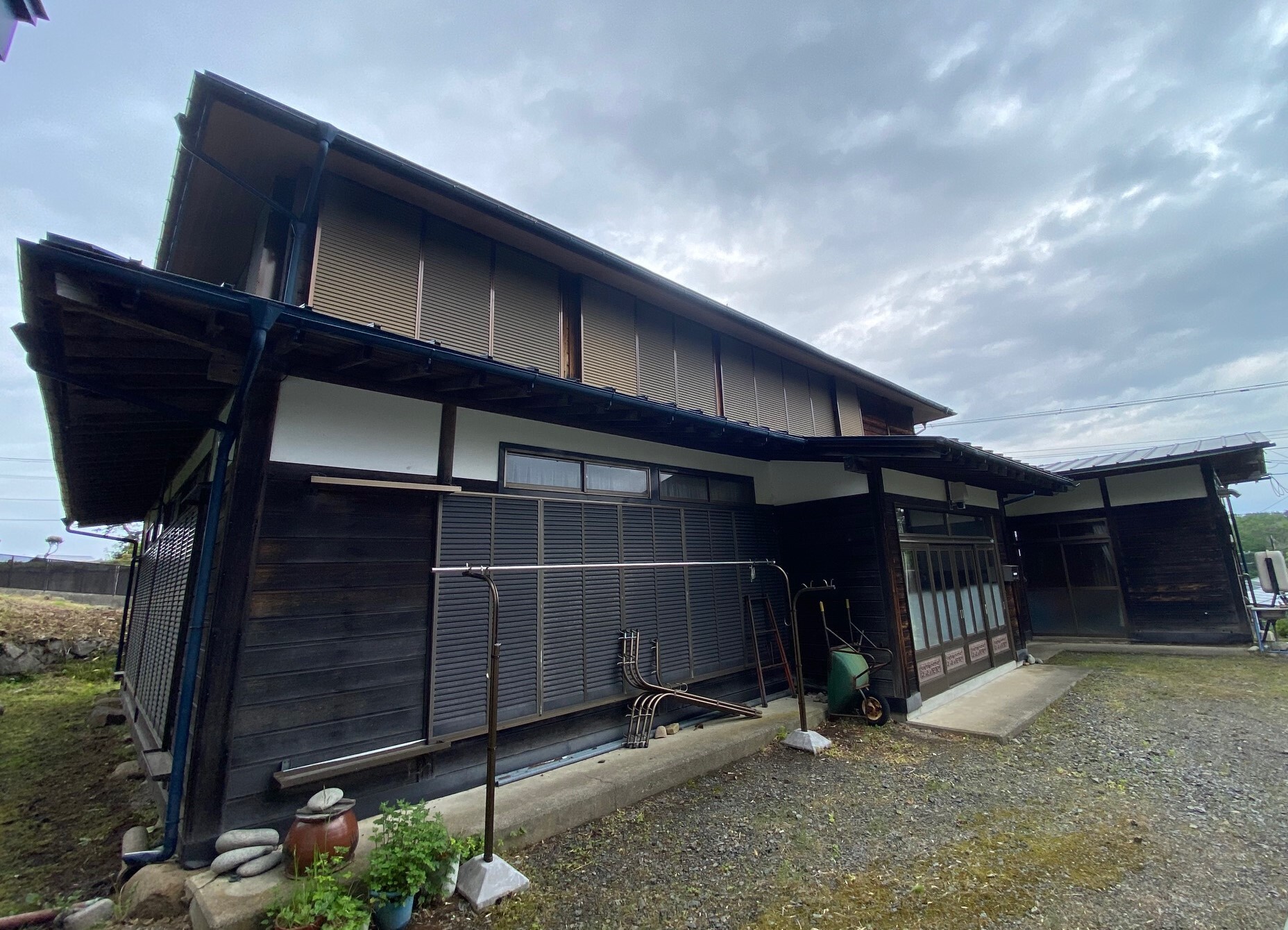 Registration No. 8 - Horinai District [Used House for Sale]