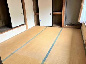 1930s wood house, 16-min walk to station, Shimane
