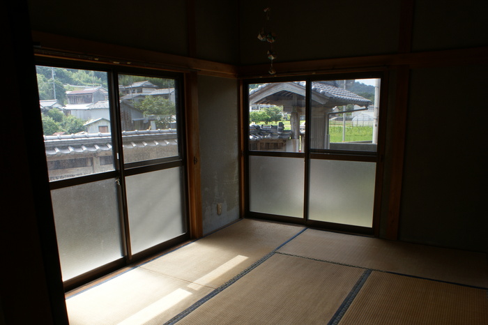 1980s wood house in Kochi
