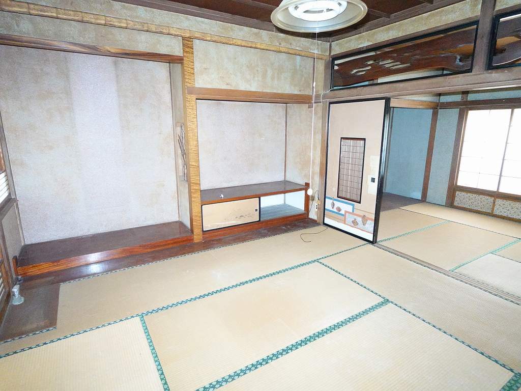 1950s wood house, 3-min walk to station, Nagano