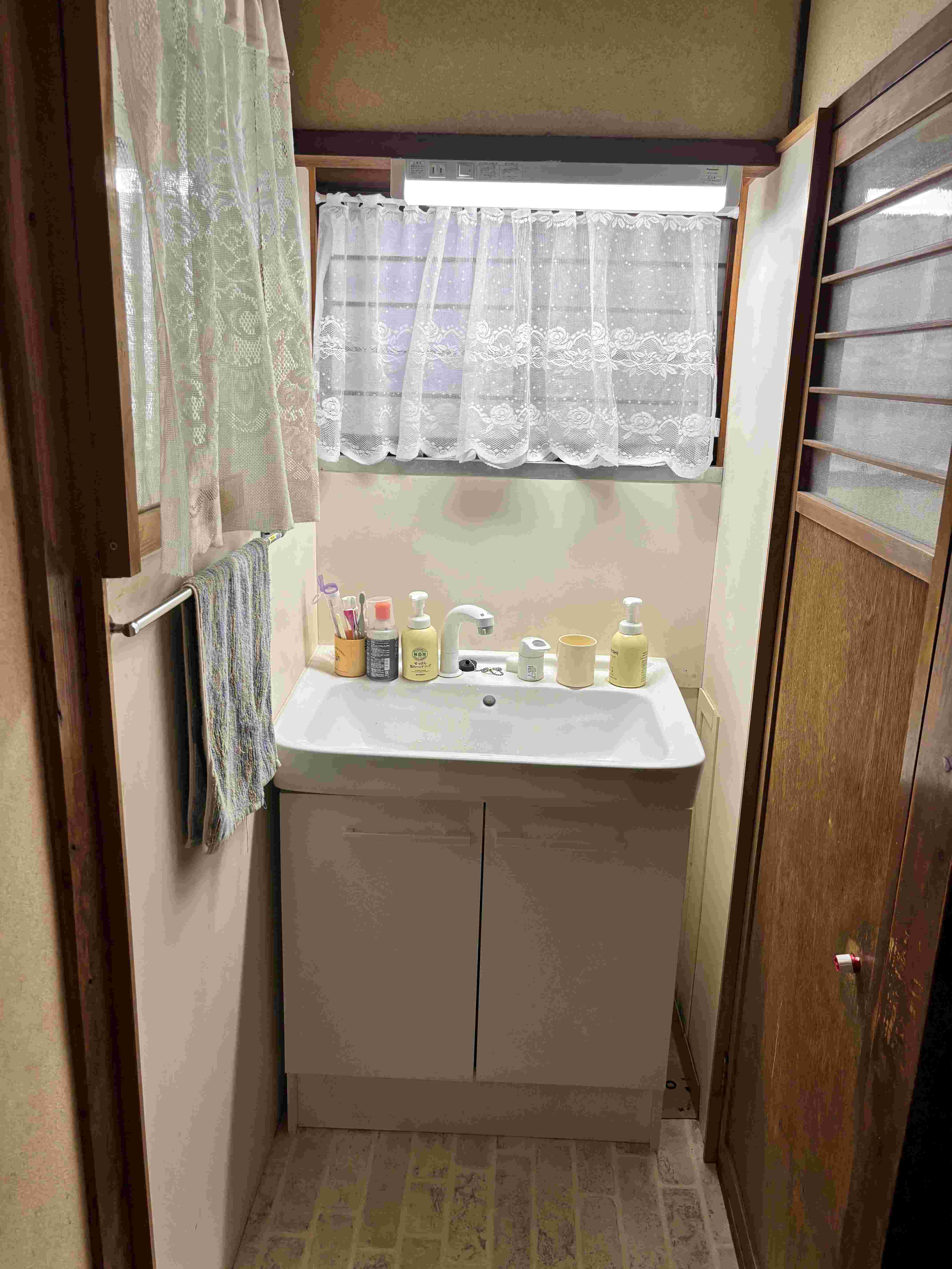 1960s wood house in Ehime