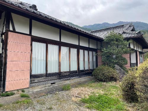 House 121 (Nakazawa Ward)