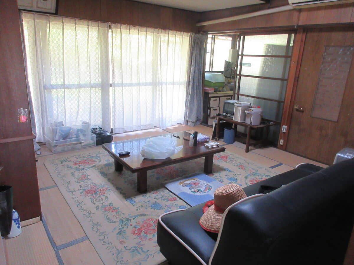 1880s wood house on a large plot in Hiroshima