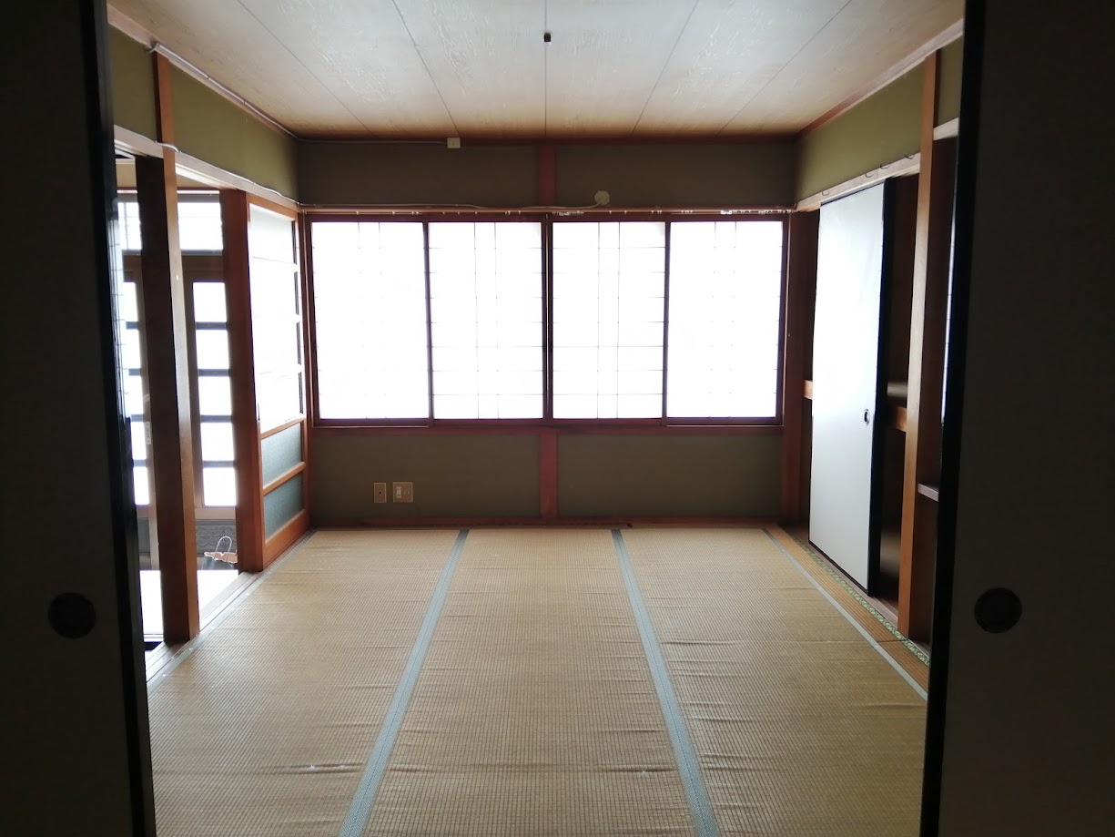 Concrete house, 7-min walk to station, Gifu