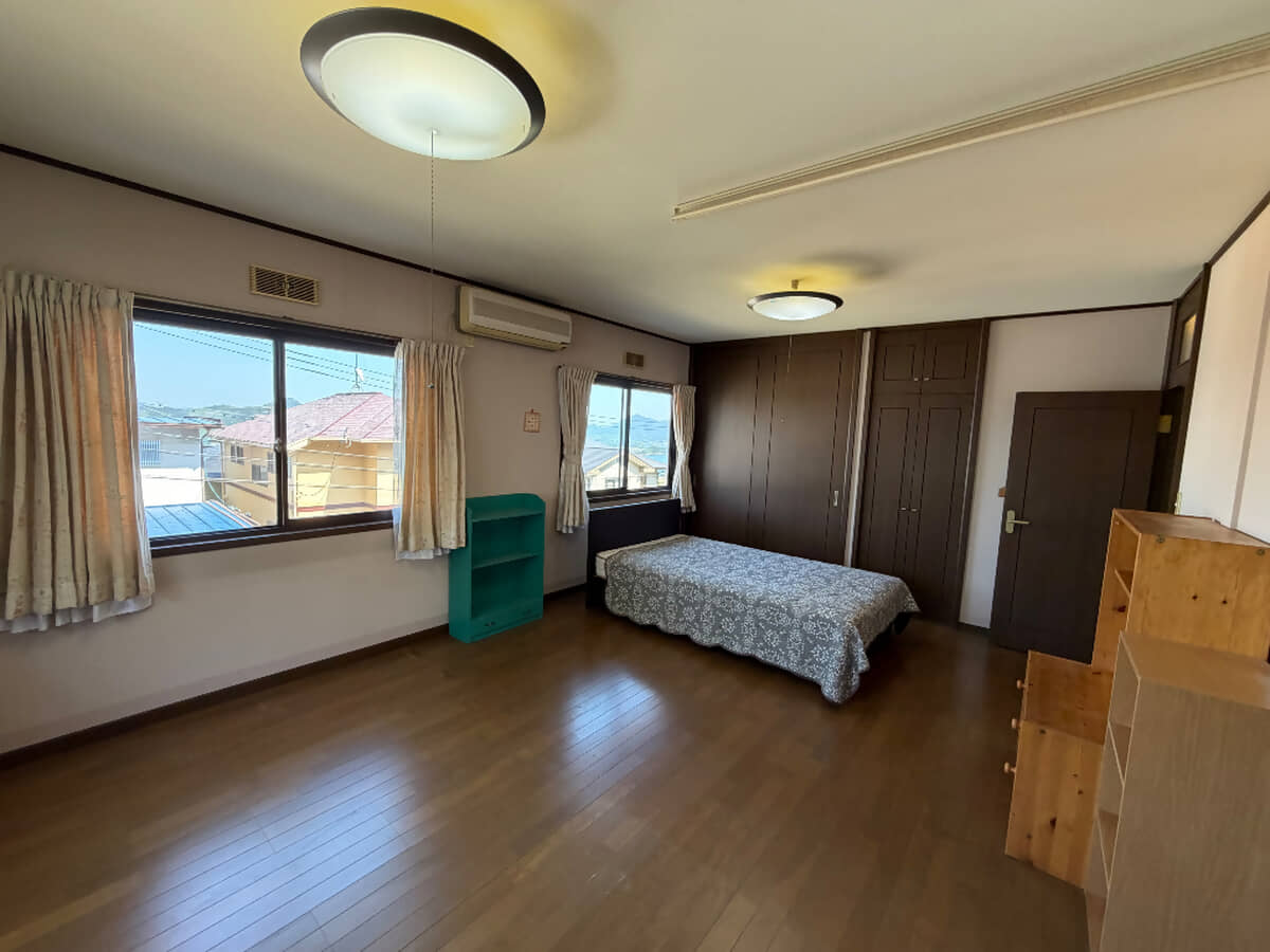 1990s steel-frame house in Hiroshima