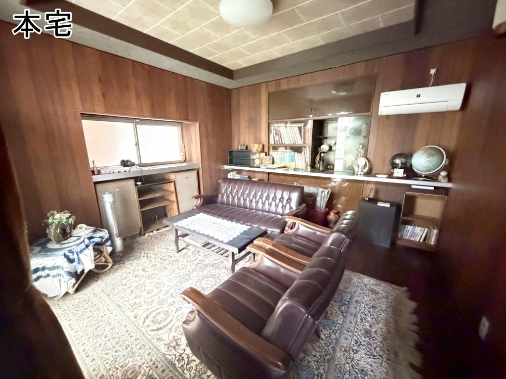 1970s wood house with outbuildings in Kanoya, Kagoshima