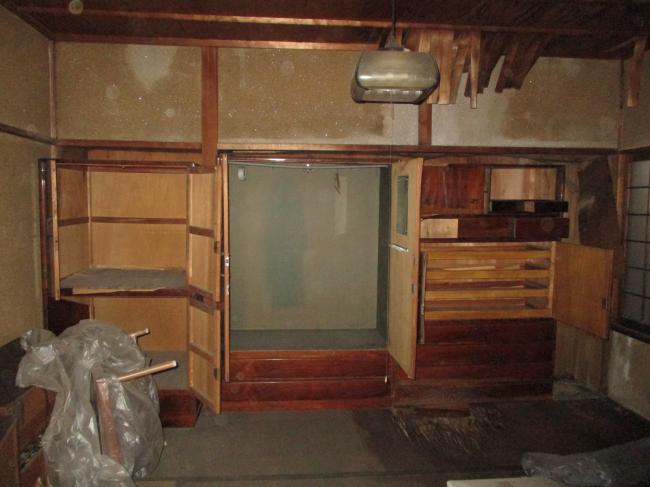 1980s wood house, 15-min walk to station, Okayama