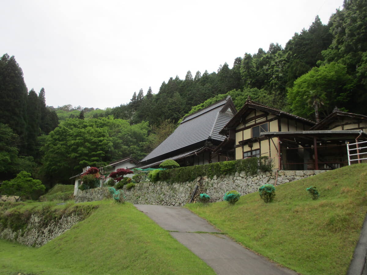 1860s wood house on a large plot in Hiroshima