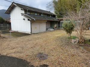 1960s wood house, 13-min walk to station, Kawanishi, Yusui