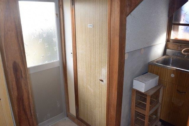 1980s wood house in Kochi