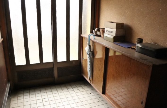 1970s wood house, 5-min walk to station, Tochigi