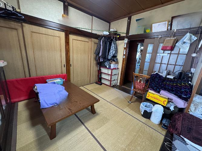 1970s wood house, 14-min walk to station, Tokamachi, Niigata