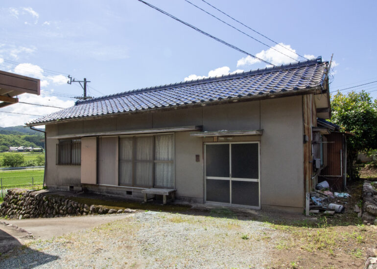 1980s wood house in Matsusaka Kahada