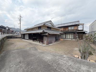1960s wood house, 14-min walk to station, Hyogo