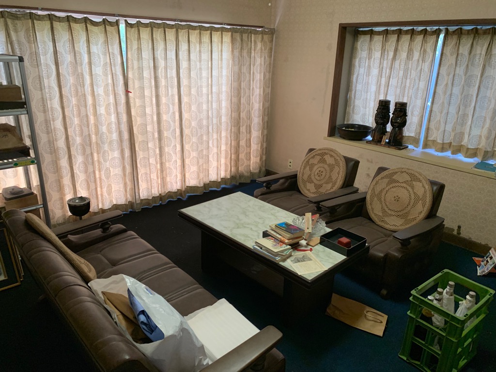 1960s wood house on a large plot in Tottori