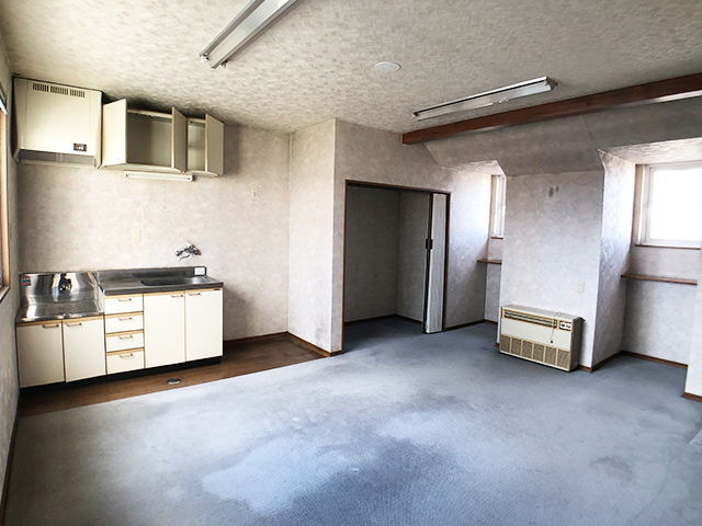 1990s wood house, 7-min walk to station, Aomori