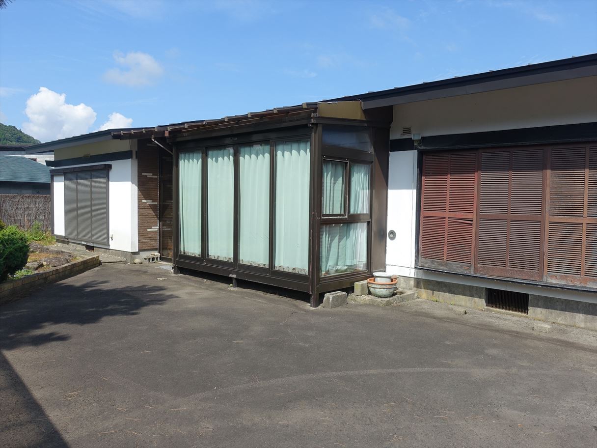 1970s wood house in Akita