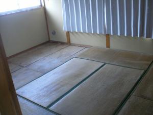 1970s wood house on a large plot in Niigata