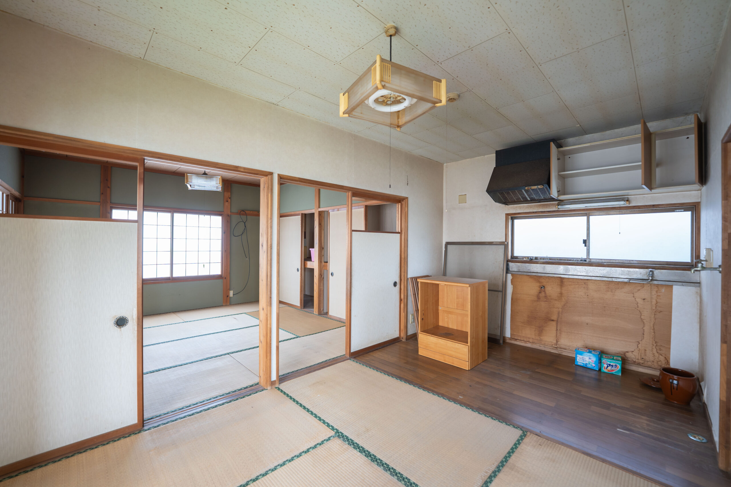 2000s house in Himi