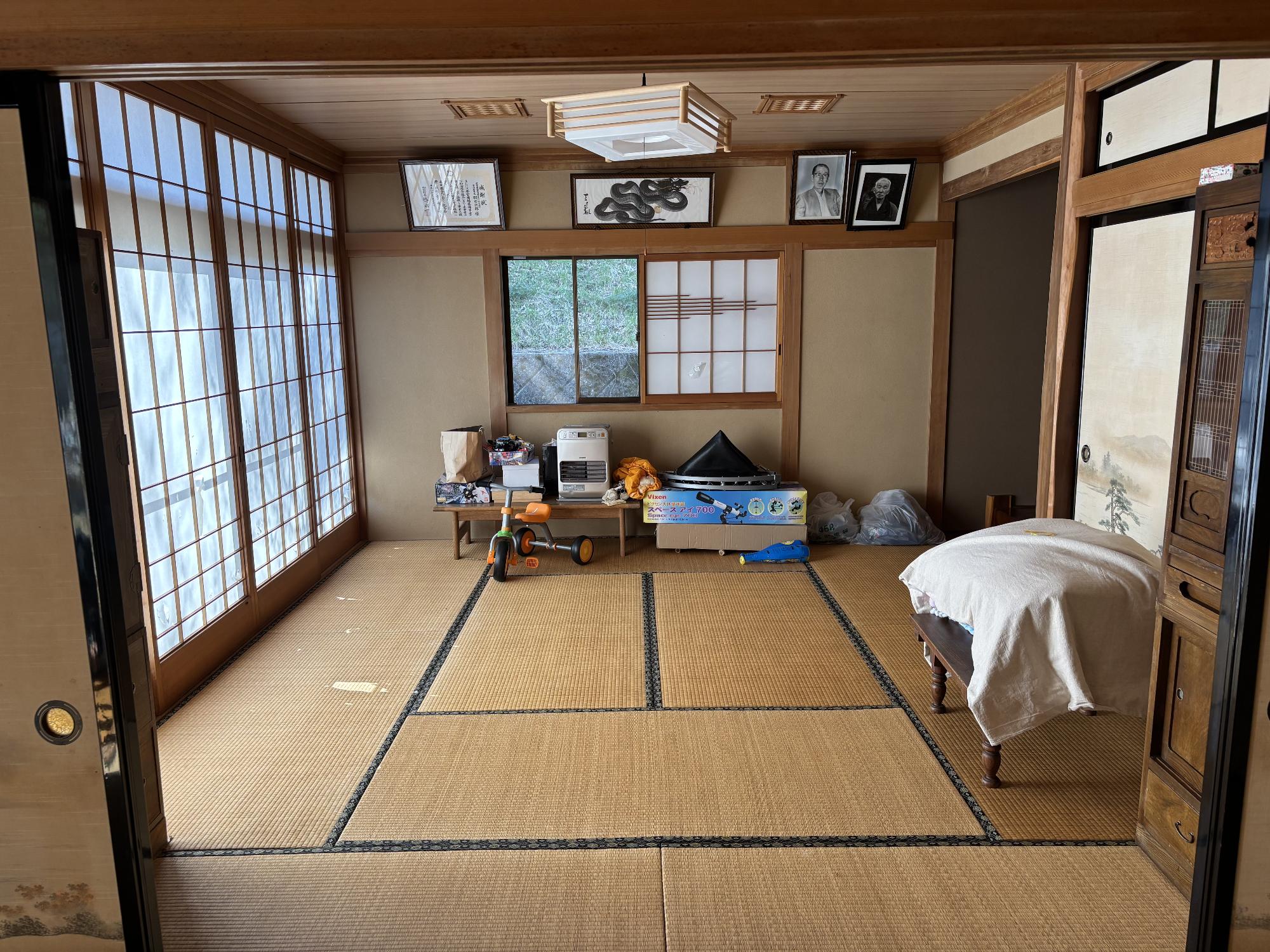 1960s wood house on a large plot in Nagano
