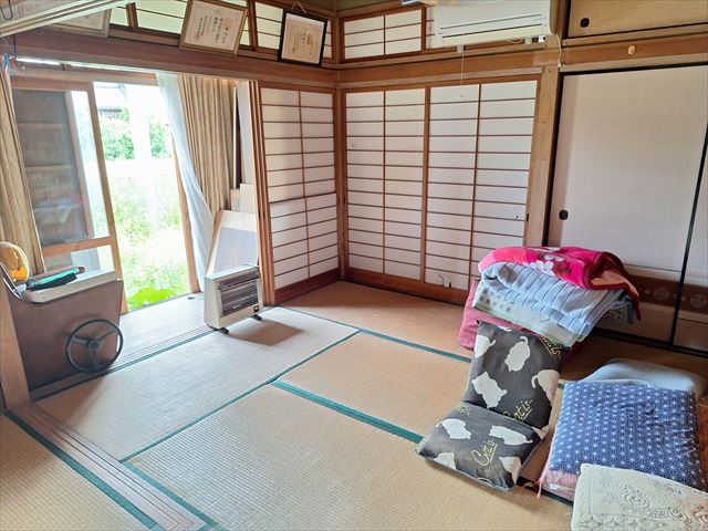 1960s wood house, 3-min walk to station, Yamaguchi