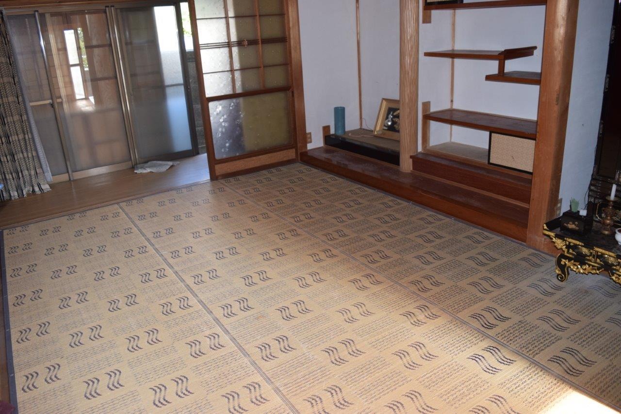 1980s wood house in Kochi