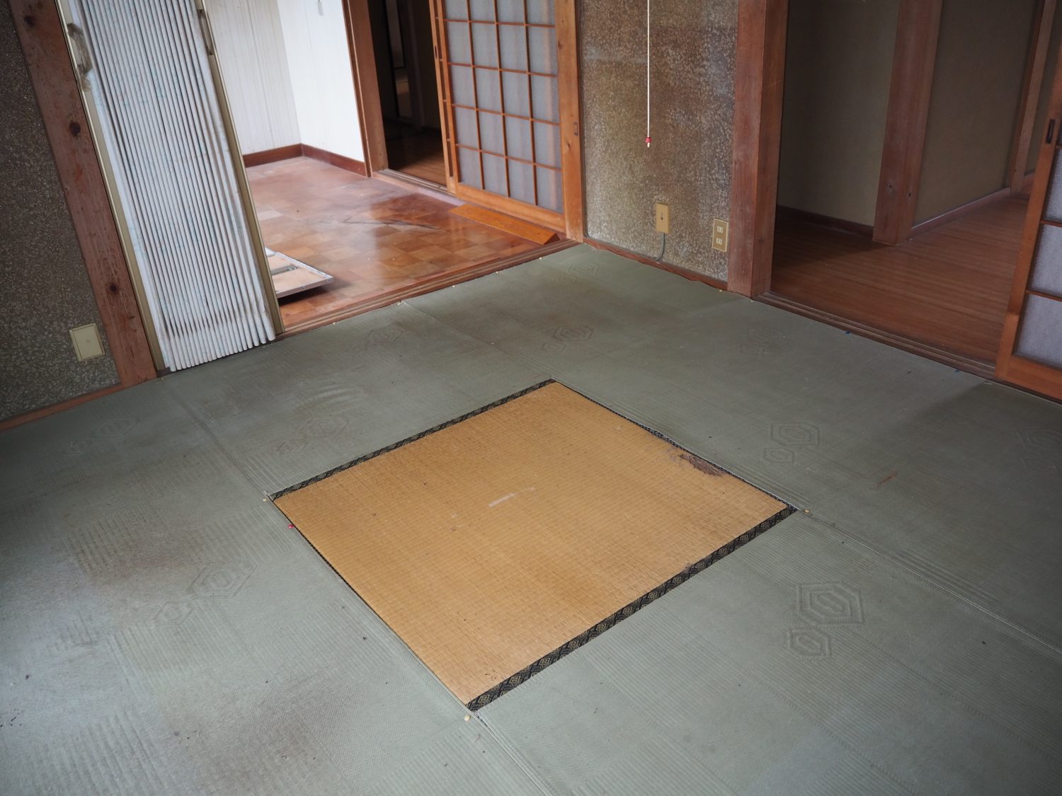 1980s wood house, 6-min walk to station, Hyogo