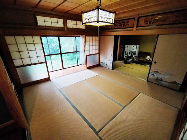 1960s steel-frame house, 15-min walk to station, Nara