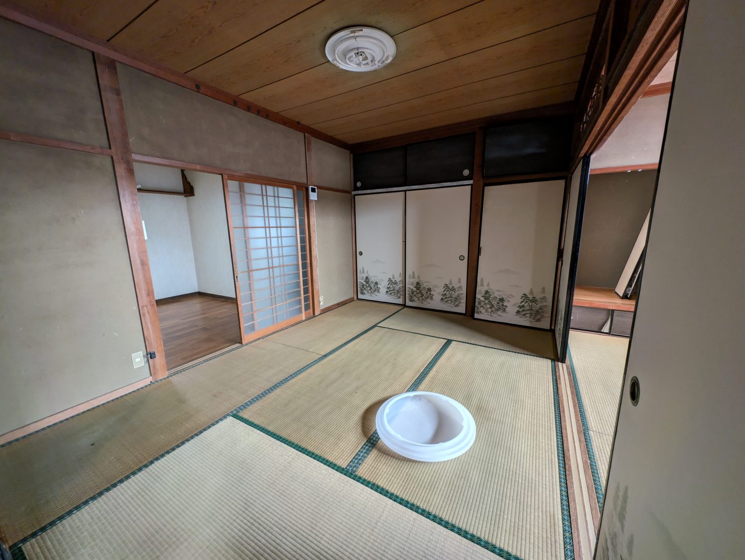 1980s wood house, 6-min walk to station, Hyogo
