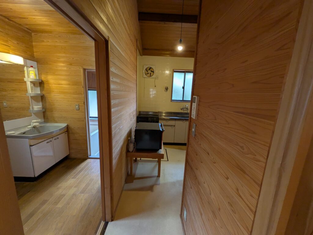2000s wood house on a large plot in Nara
