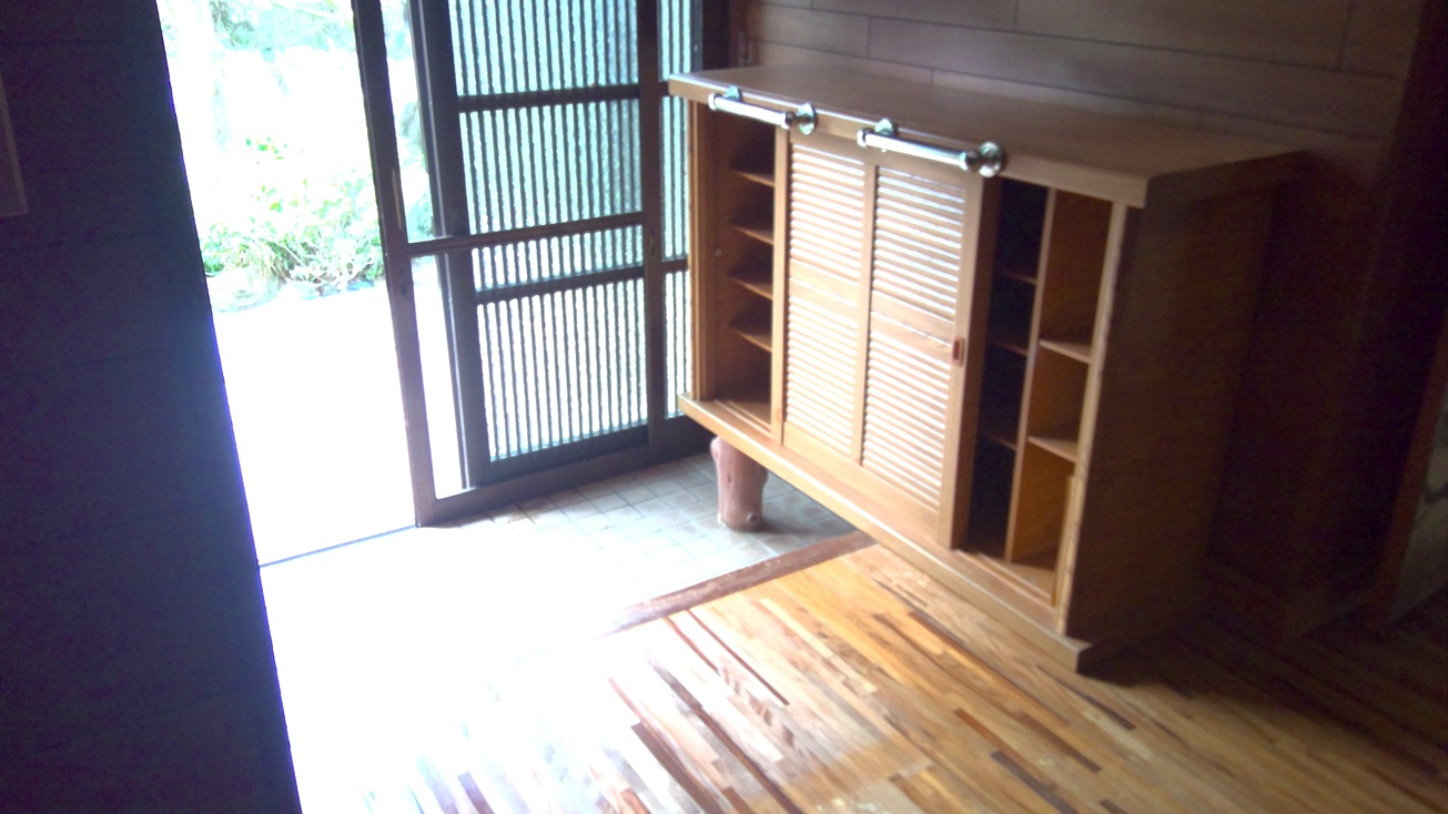 1980s wood house in Uchinoura, Kimotsuki