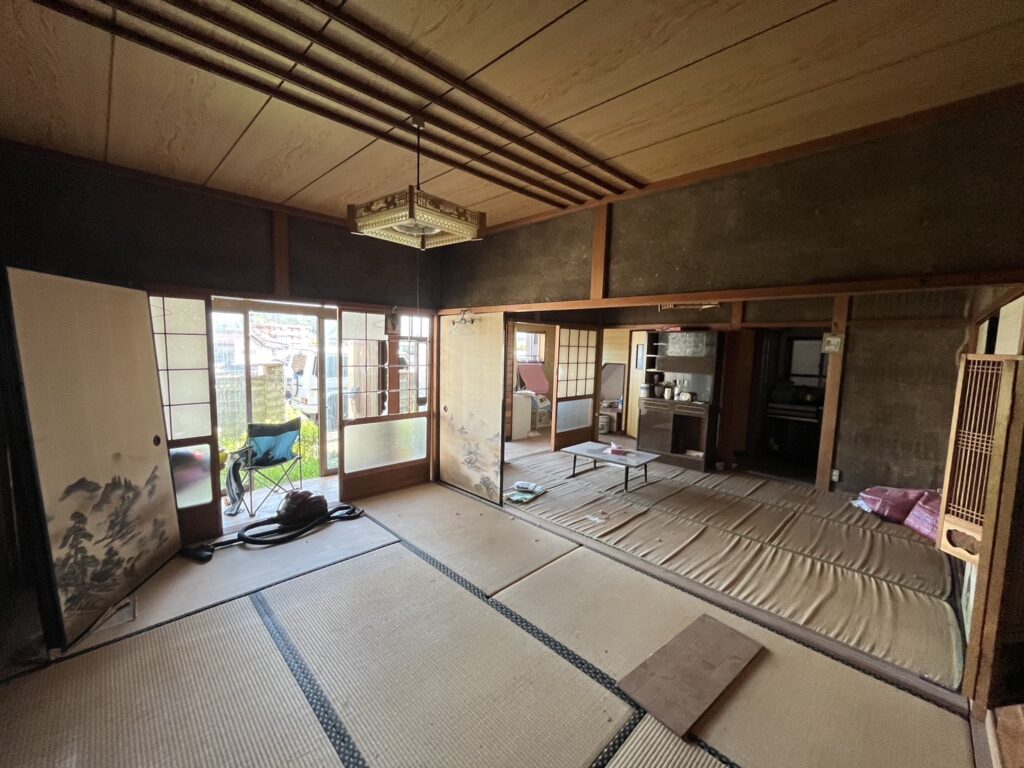 1980s wood house in Tango, Kyotango, farmland, approval needed