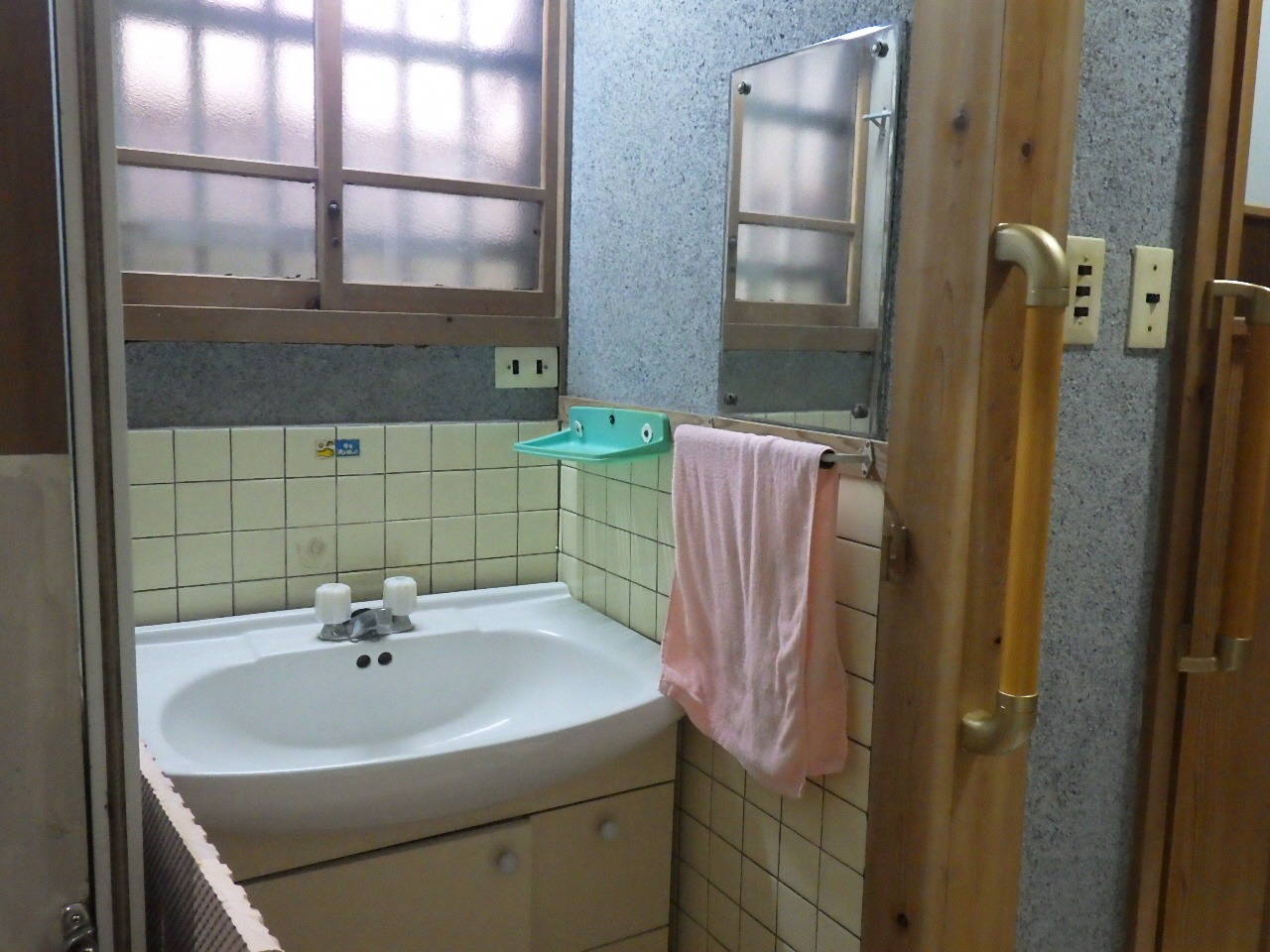 1970s wood house in Kochi