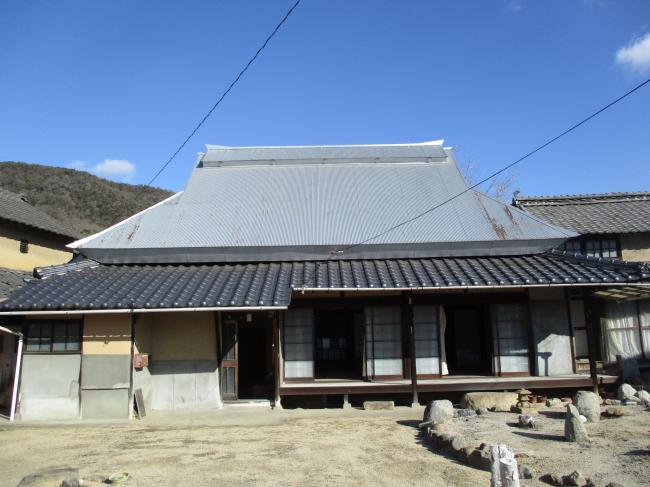 1860s wood house on a large plot in Okayama