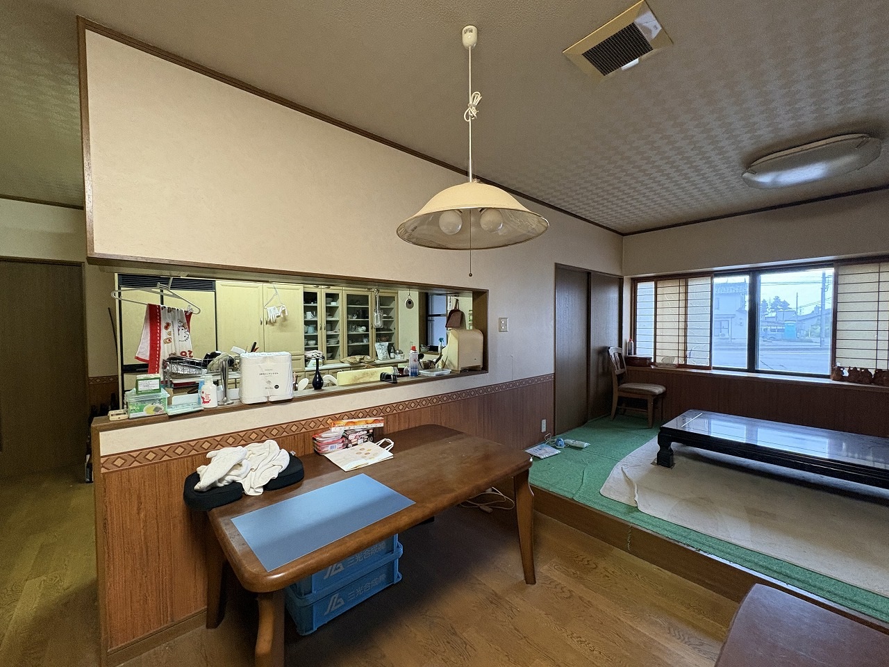 1990s wood house, 15-min walk to station, Toyama