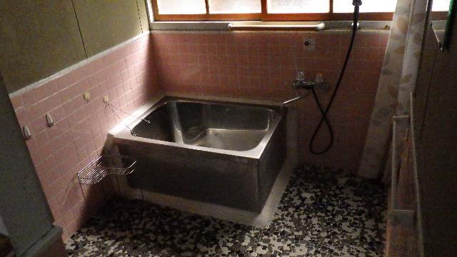 1960s wood house, 2-min walk to station, Nagasaki