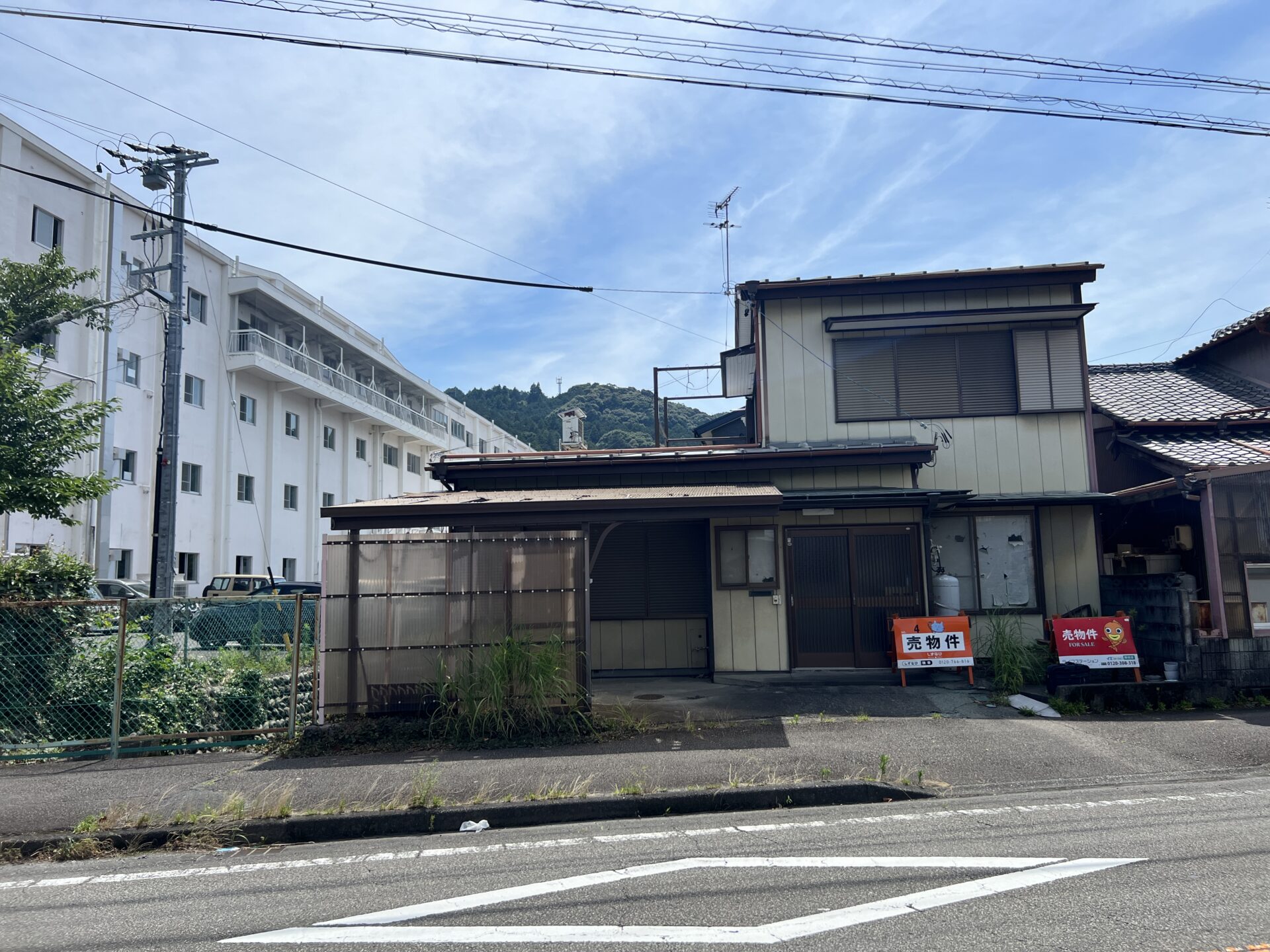1960s wood house, 11-min walk to station, Shizuoka
