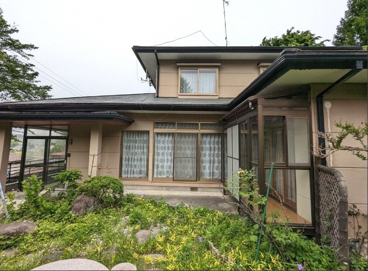 1970s wood house in Aomori